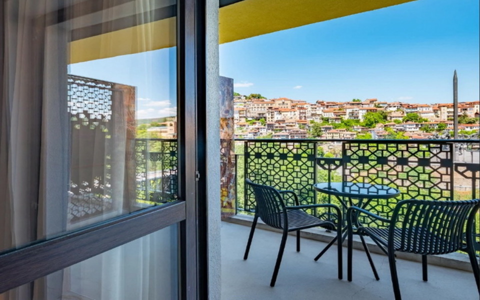 ДВОЙНА СТАЯ