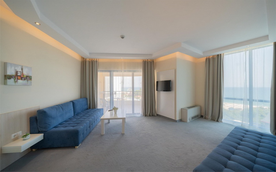 Фамилна стая страничен изглед море