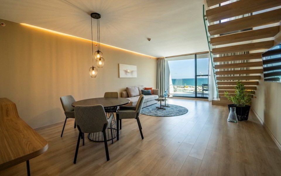 Мезонет с морска гледка